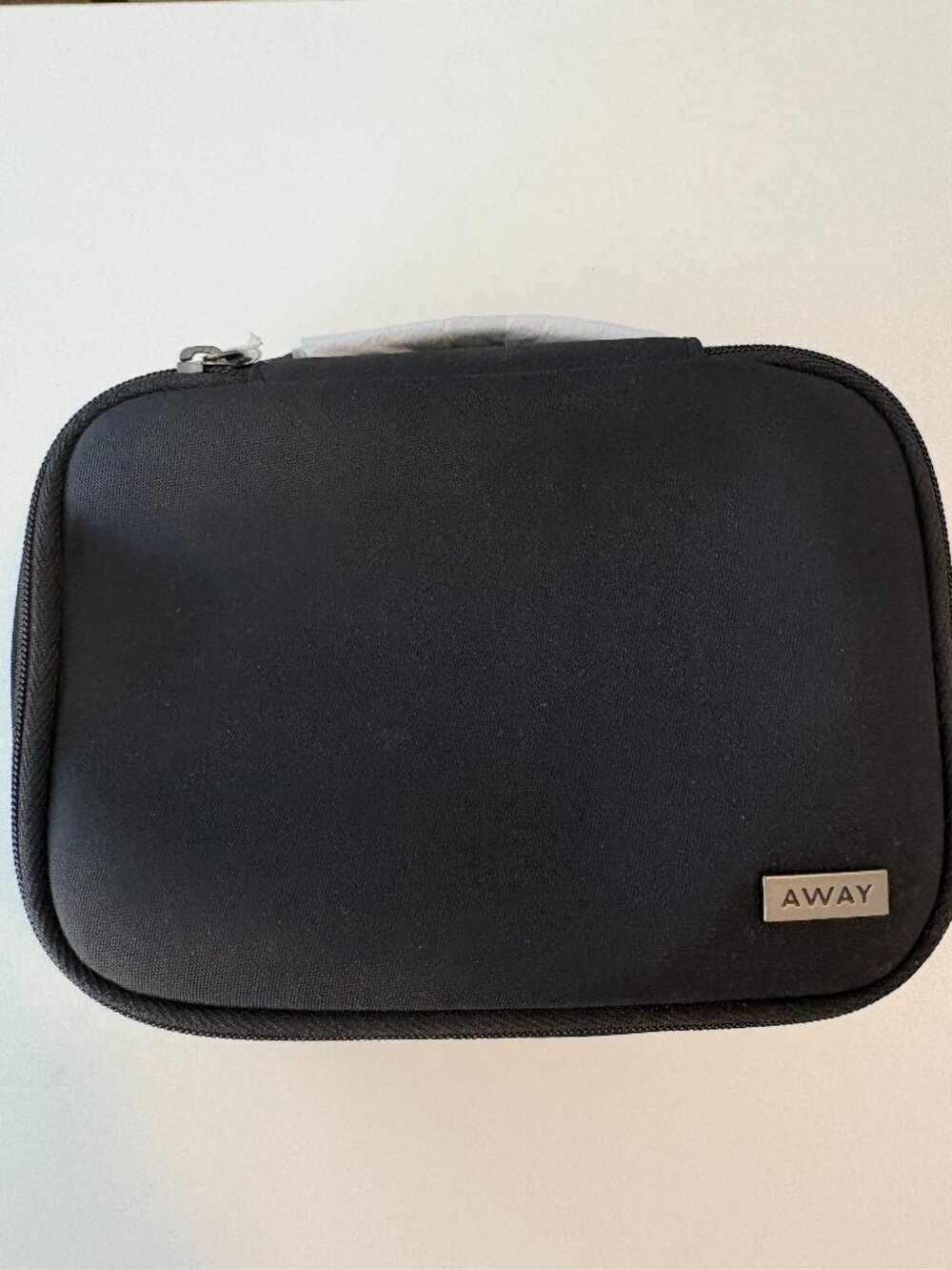 AWAY - The Small Toiletry Bag Black Dopp Kit